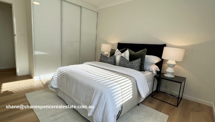 Freshwater Beachfront Auction